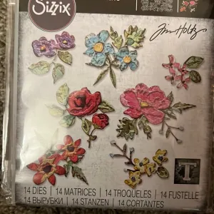 brushstroke mini flowers die by Sizzix & Tim Holtz