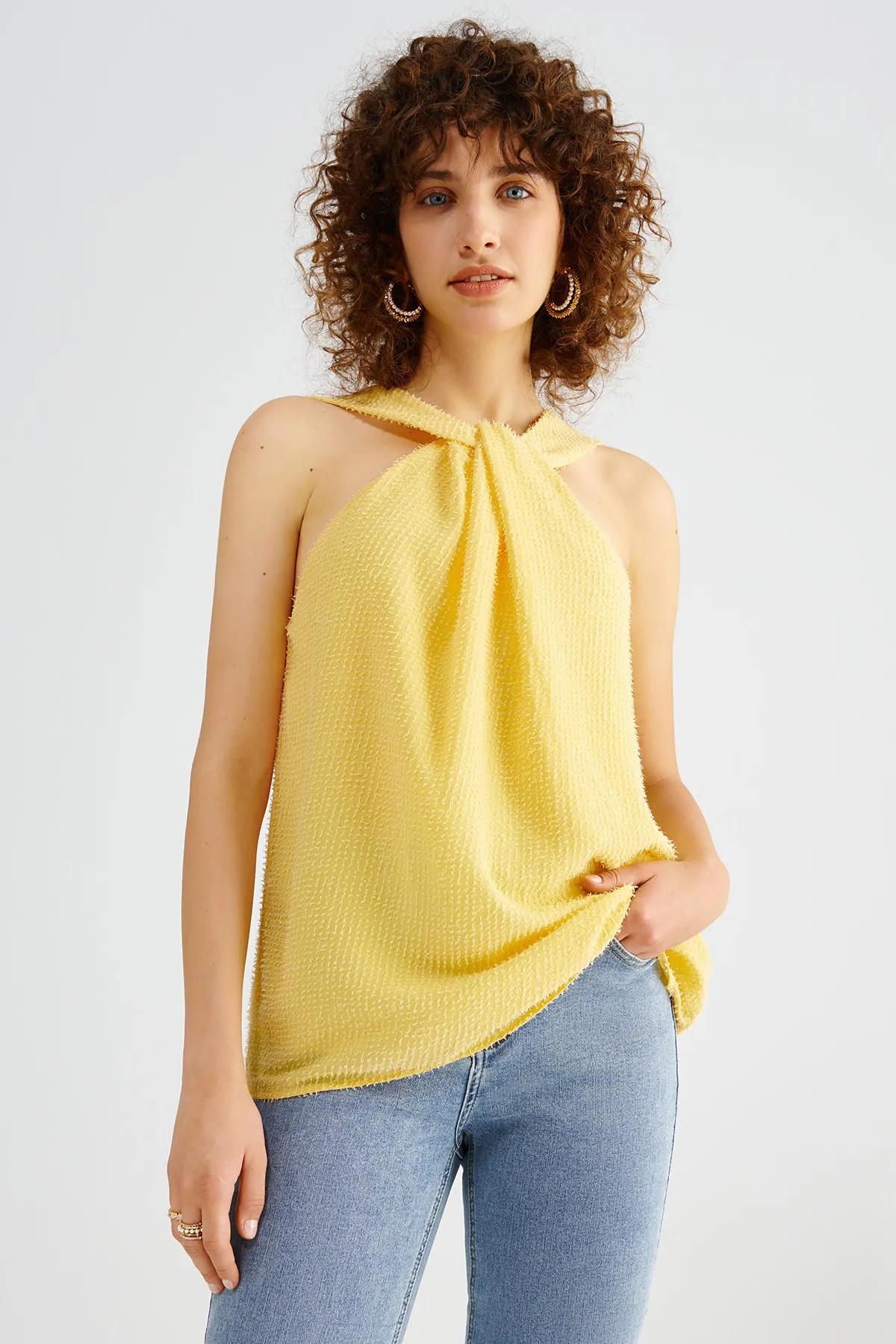 Casual Twist Cold Shoulder Top