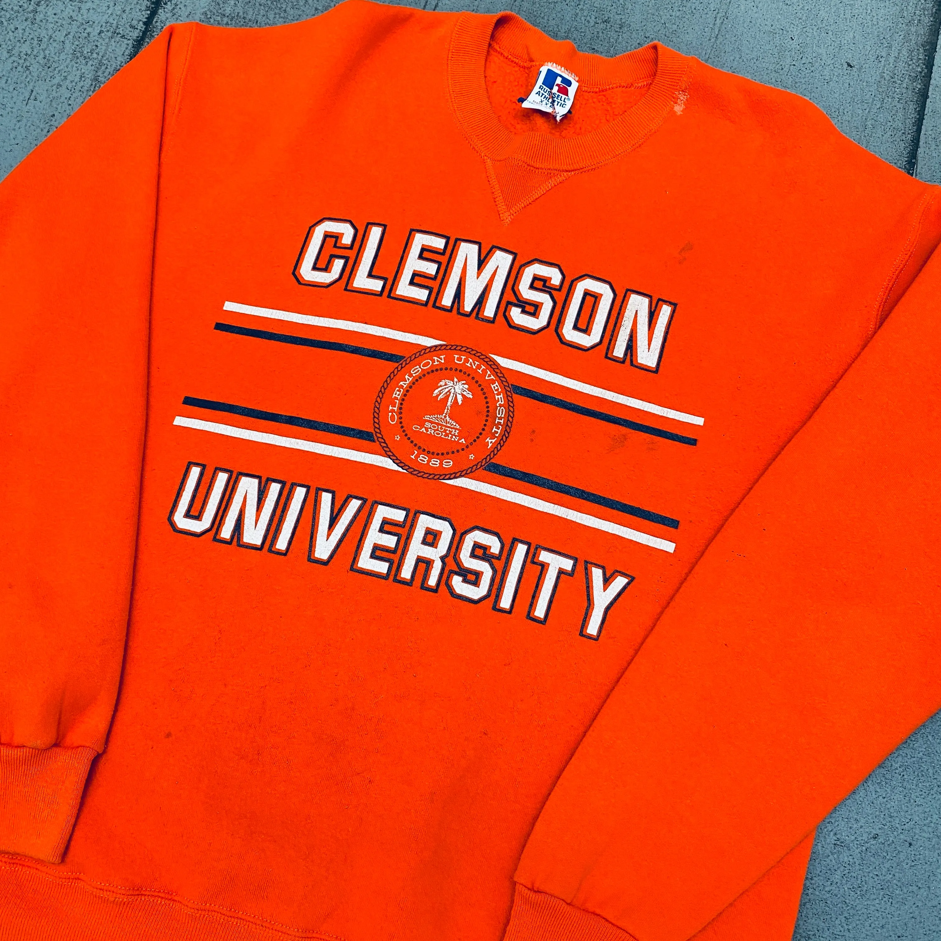 Clemson Tigers: 1990's Russell Athletic University Seal Graphic Sweat (XL)