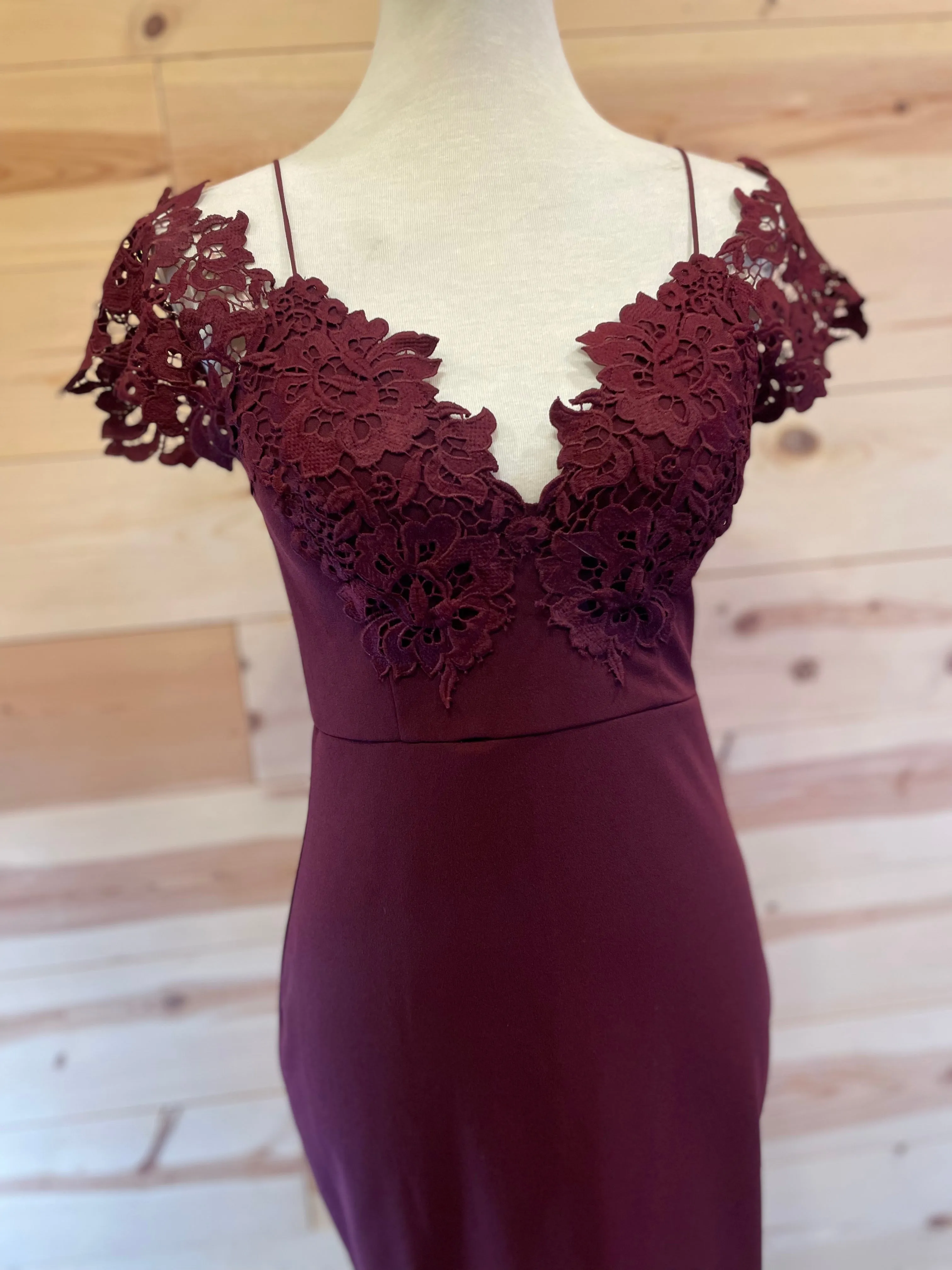 Entry Purple Short Bodycon Dress Strappy Lace size Medium