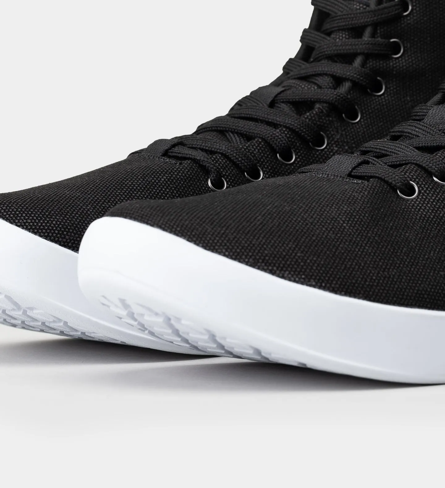 Men's Canvas Trainer