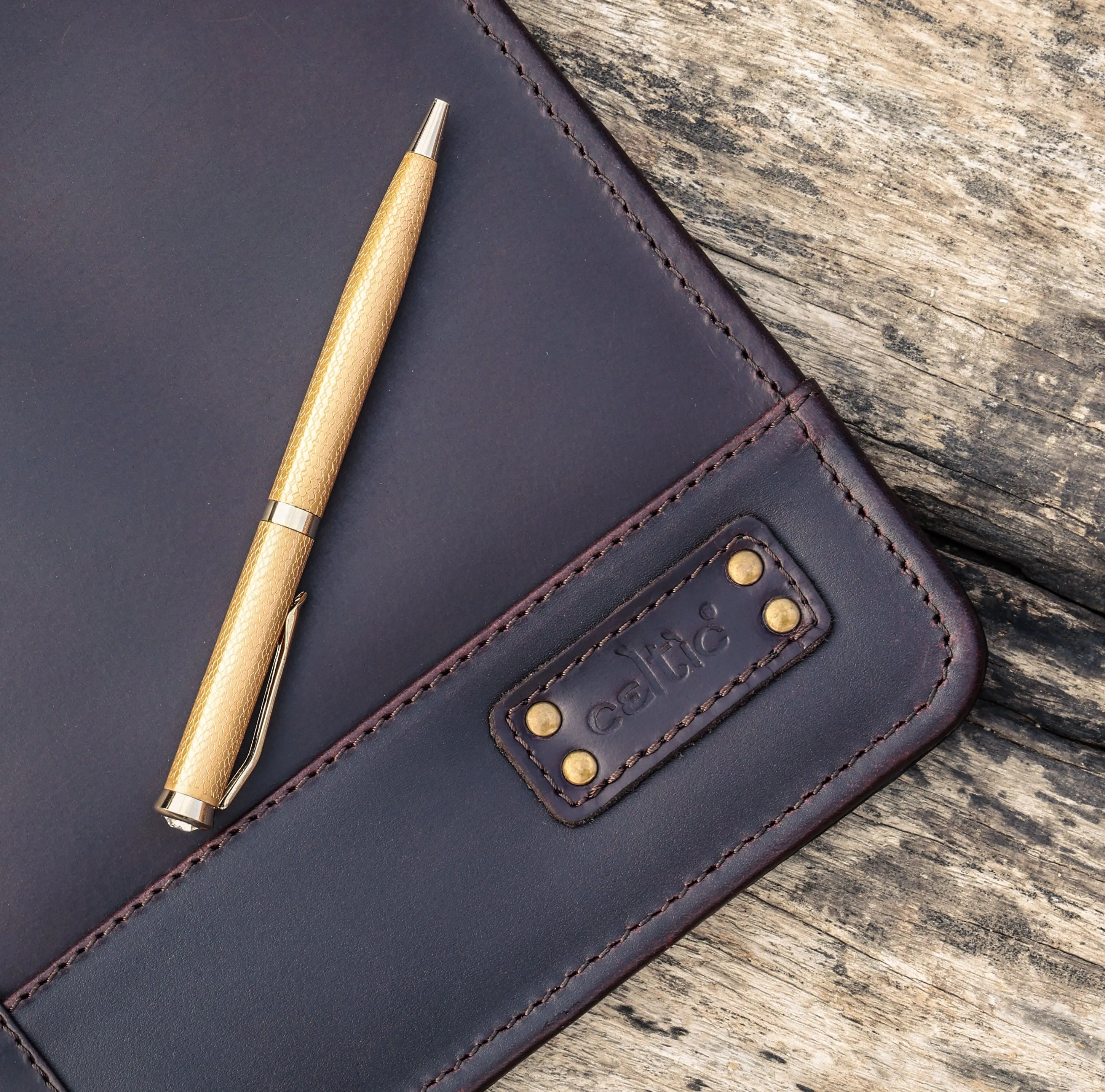 Premium Leather Diary Cover with Spacious Compartments for Pens and Accessories, Art: LA-1733