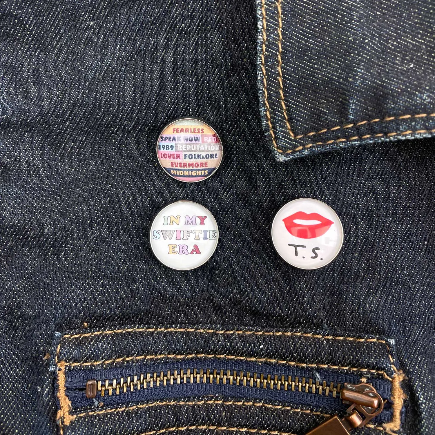 "I Love Taylor" Glass Pinback Buttons, Lapel Pins – My Swiftie Era, Eras Tour, 1989, Shake It Off