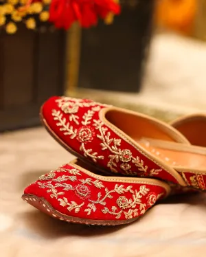 Red Floret Handcrafted Jutti