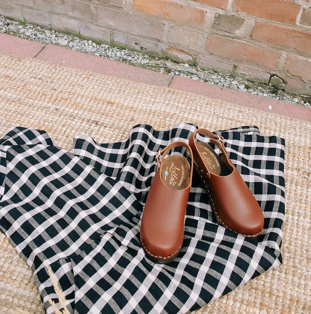 Slingback Clogs in Cinnamon on Brown Base